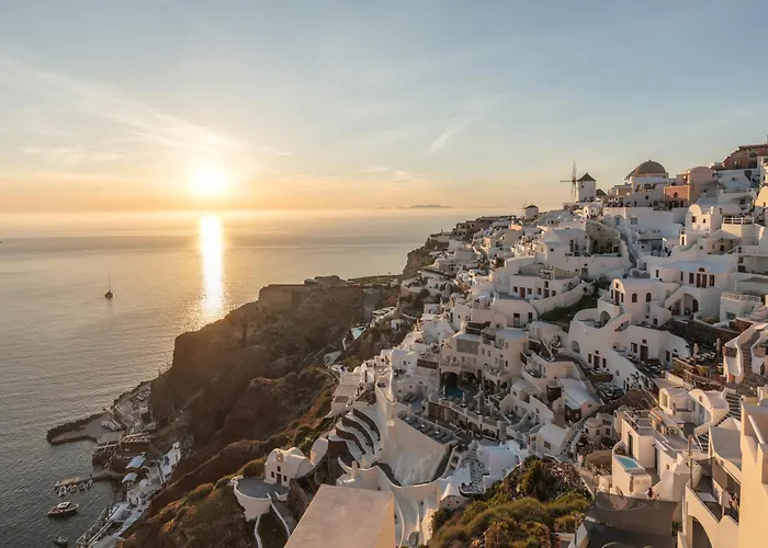 Art Maisons Oia Castle